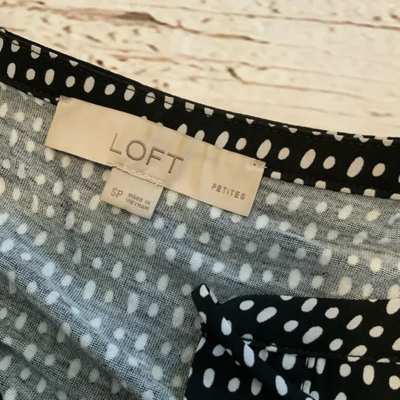 Ann Taylor Loft Blouse - Petite Small - Picture 2 of 2